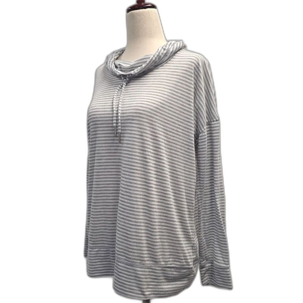 Calvin Klein Cowl Neck Lightweight Active Top Size Medium - Picture 2 of 10